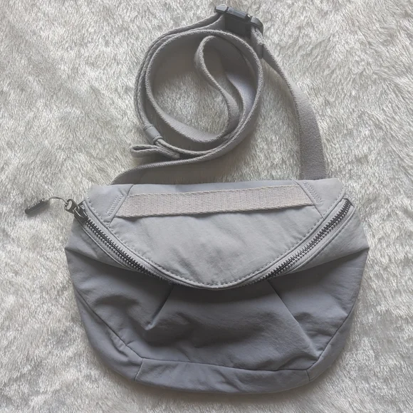 Athleta Light Lavender Gray Crossbody Bag - Picture 1 of 5
